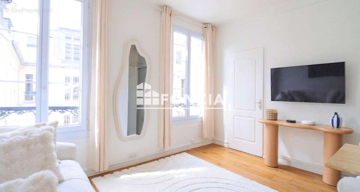 Appartement à PARIS-6E