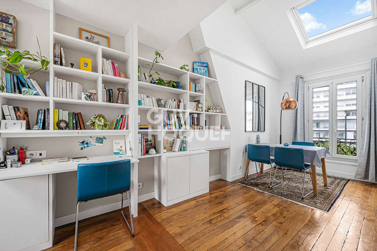 Appartement à PARIS-12E