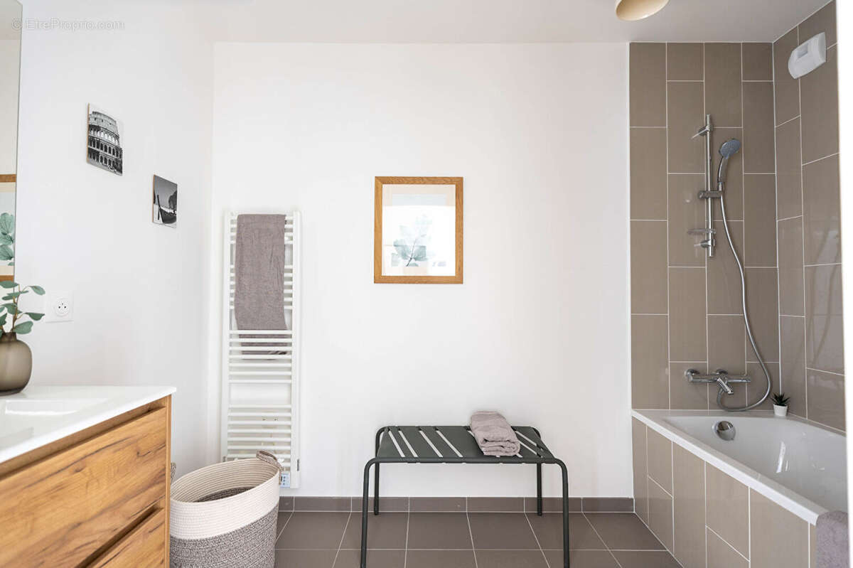 Appartement à SAINT-AVE