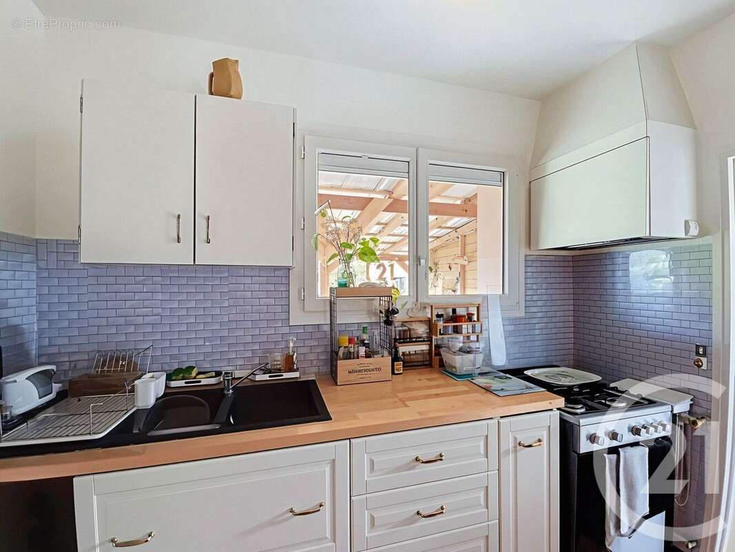 Maison à SAINT-PRIEST