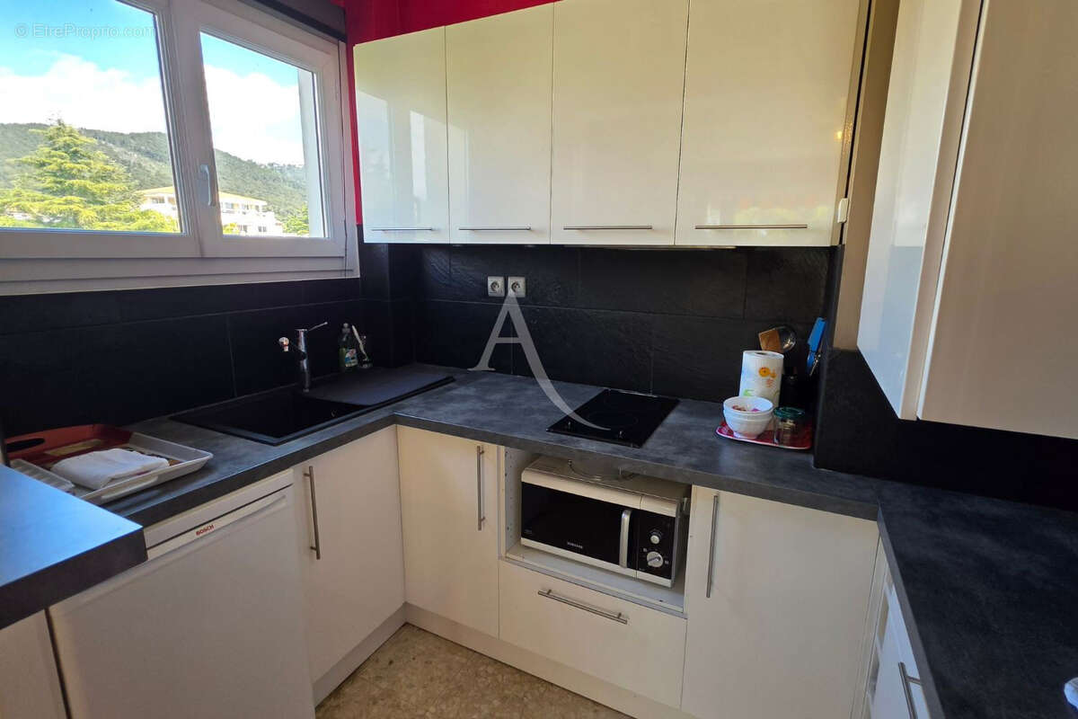 Appartement à CARQUEIRANNE