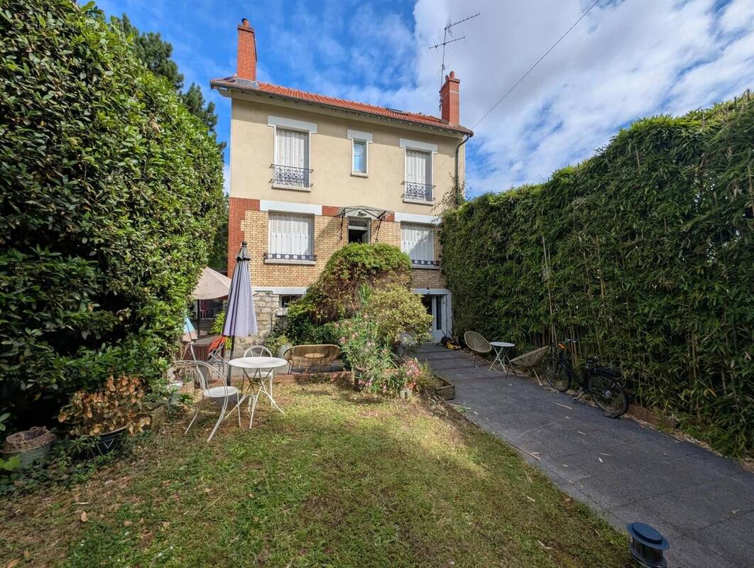 Maison à IVRY-SUR-SEINE
