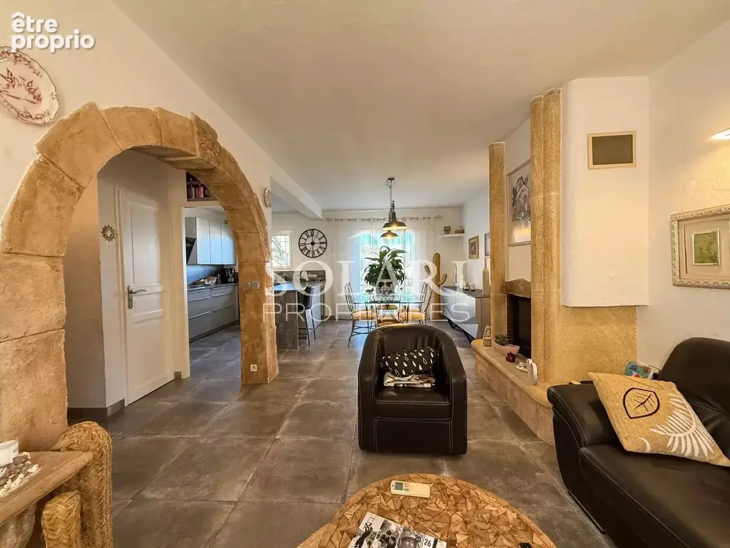 Baisse de prix - Villa 4 chambres avec piscine - photo 3