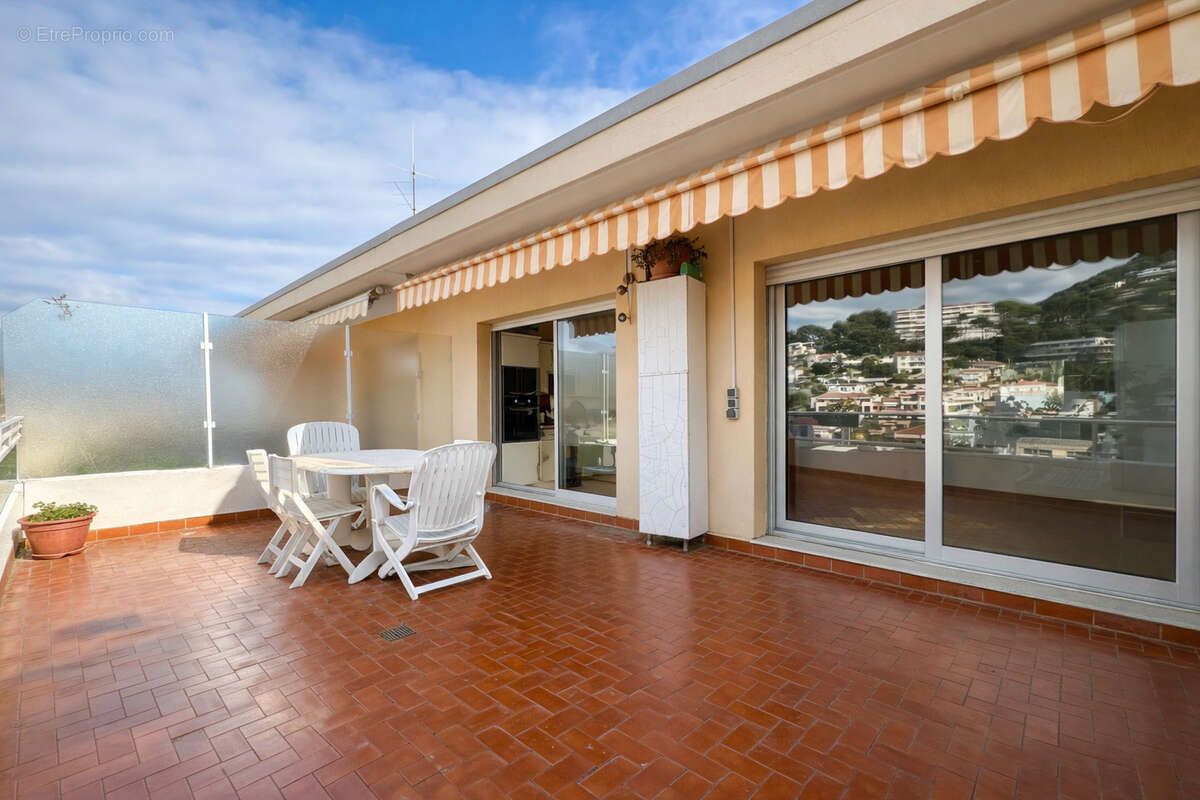 Appartement à ROQUEBRUNE-CAP-MARTIN