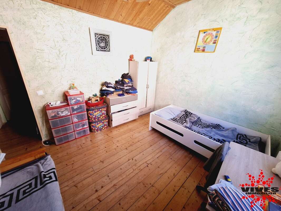 Maison à NISSAN-LEZ-ENSERUNE