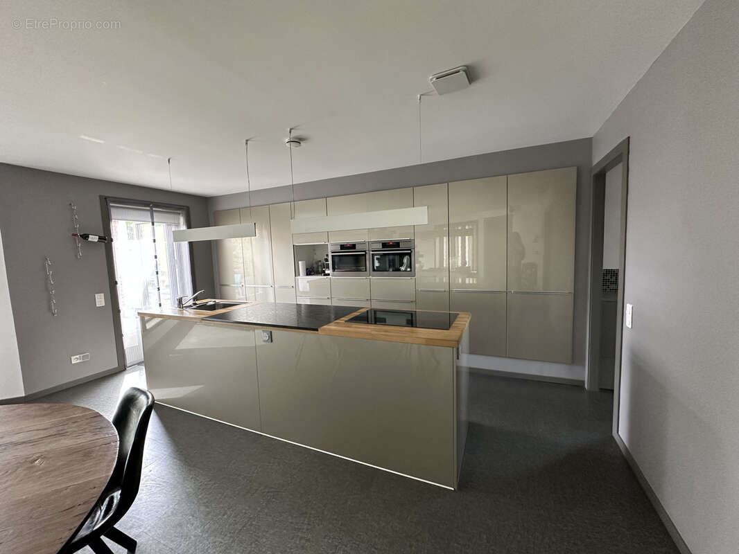 Appartement à MERIGNIES