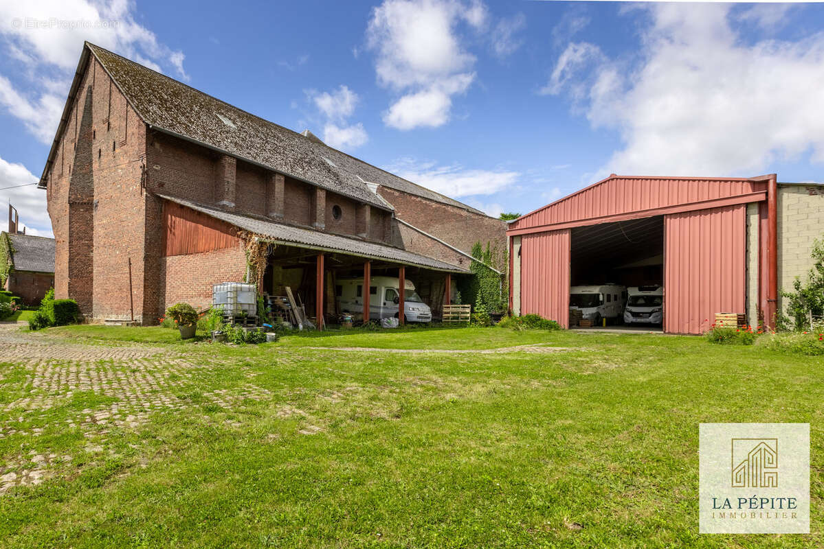 Domaine historique avec revenus locatifs immédiats et potentiel exceptionnel - photo 8
