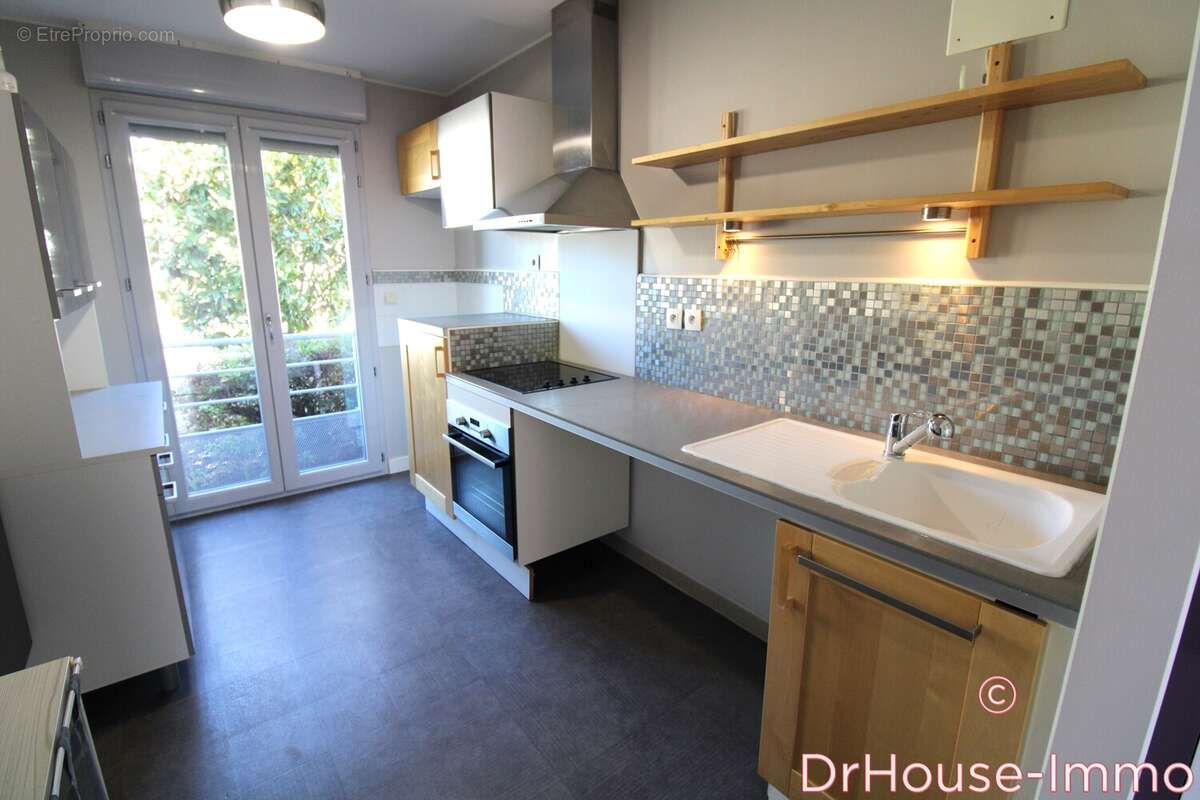 Appartement à FROUZINS