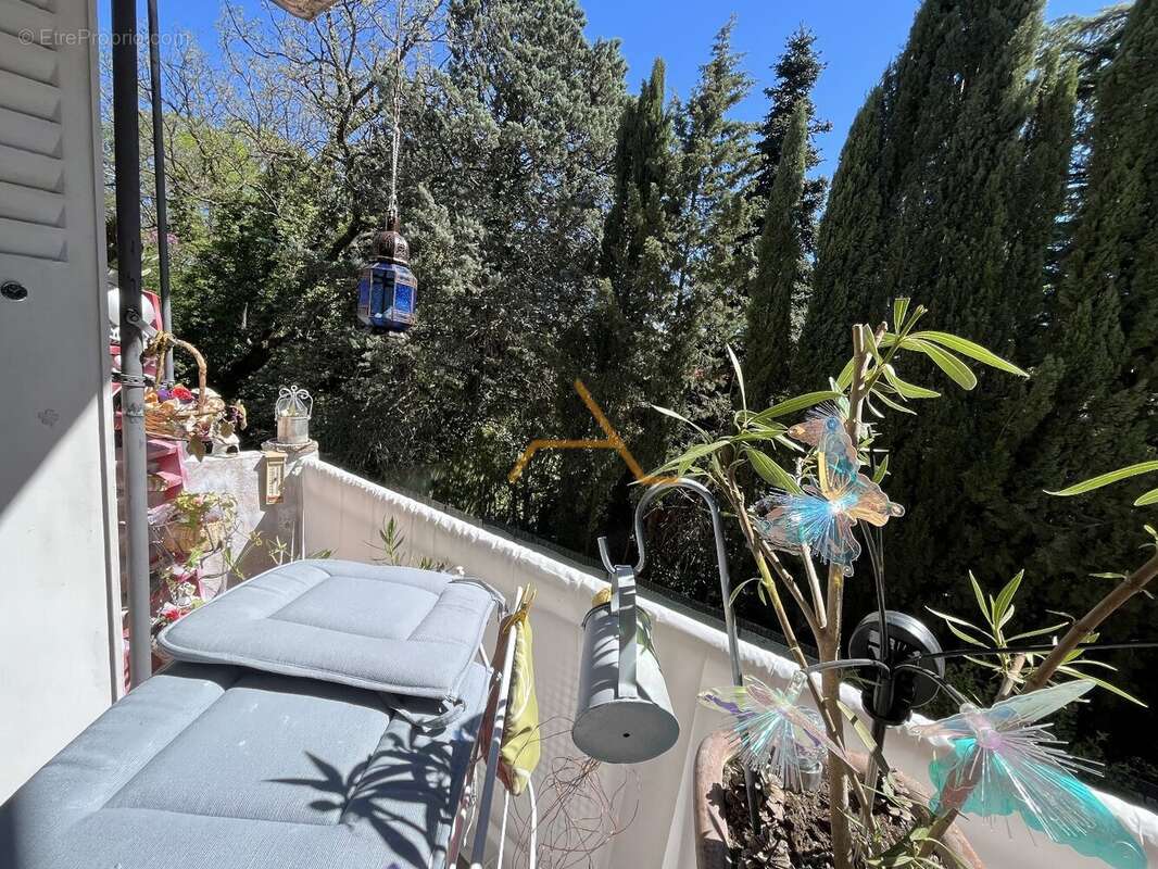 Appartement à VALREAS