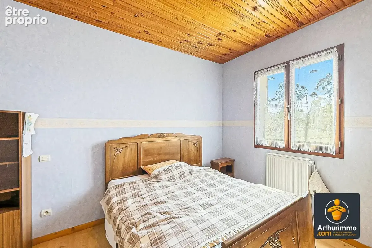 SAINT-VICTOR – Maison familiale avec sous-sol complet, grand terrain de 5 588 m² et aucun vis-à-vis - photo 13