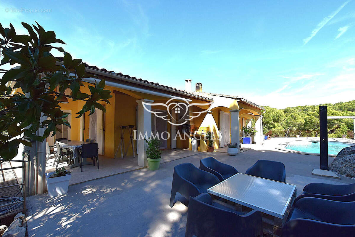 Maison à ENSUES-LA-REDONNE