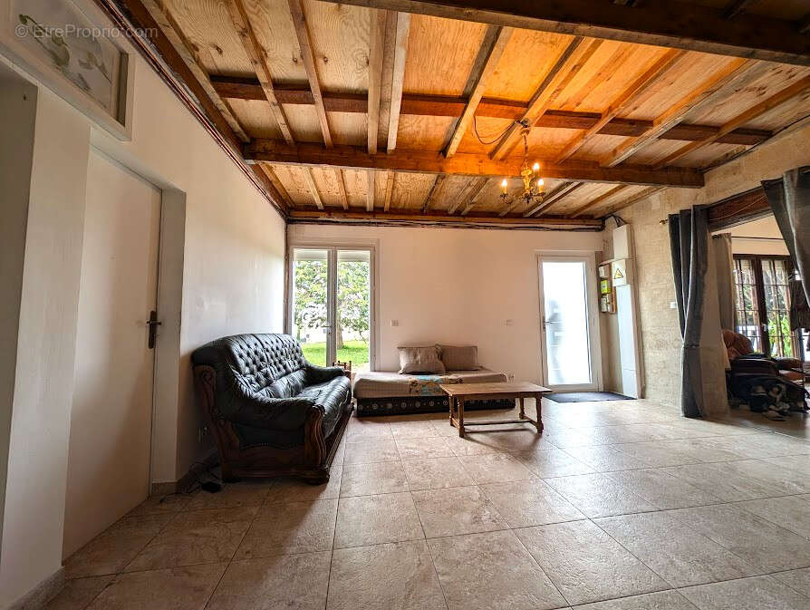 Maison à SAINT-EMILION