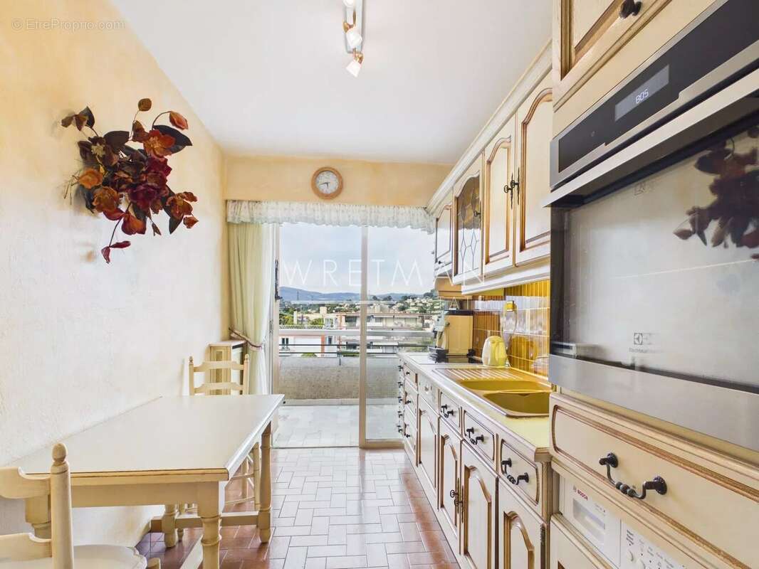 Appartement à LE CANNET