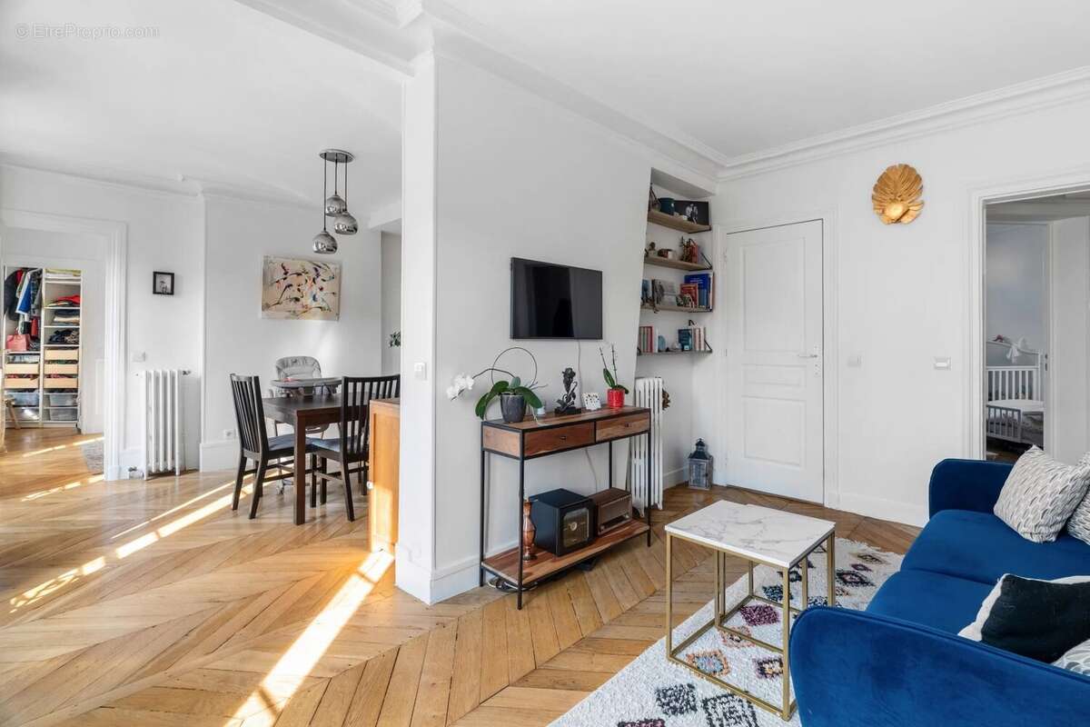 Appartement à LEVALLOIS-PERRET
