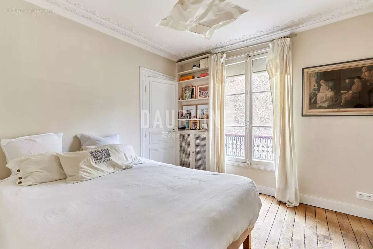 Appartement à PARIS-6E