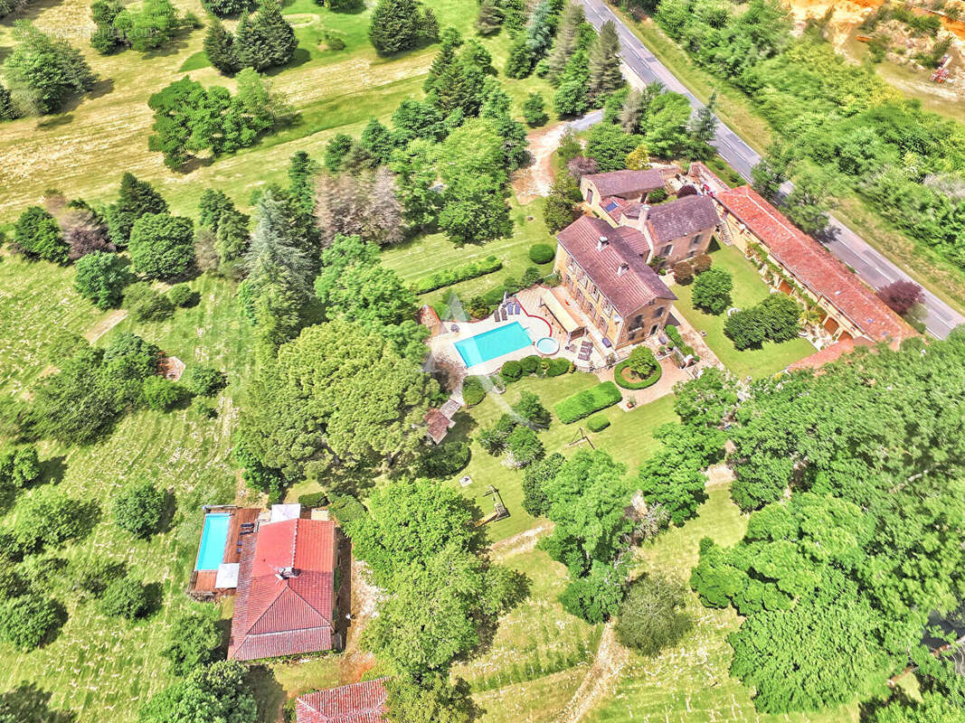 Maison à SAINT-FRONT-SUR-LEMANCE