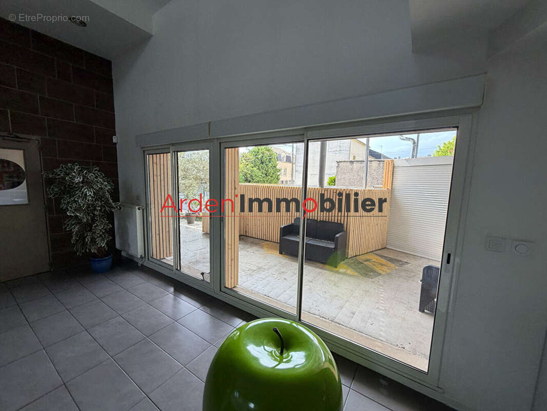 Ensemble immobilier d'exception à Vendre à Rethel - 10 Pièces, 254,95 m² sur Terrain de 393 m² - photo 7