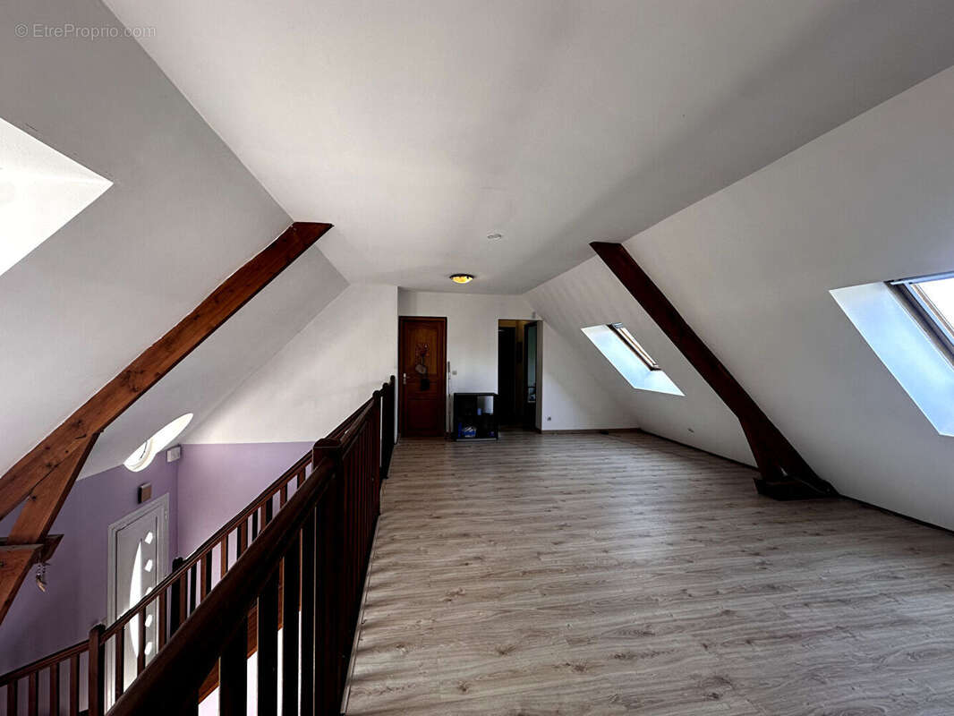 Maison à BUSSY-SAINT-MARTIN