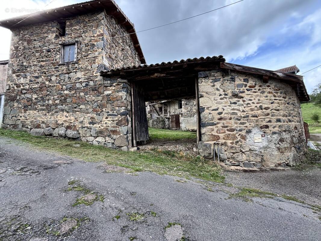 Maison à SAINT-PIERRE-LE-VIEUX