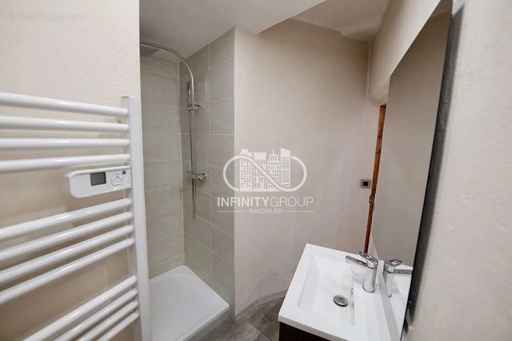 Appartement à VENCE