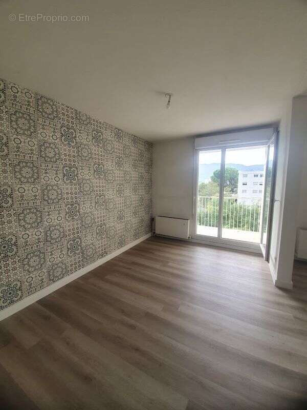 Appartement à MARSEILLE-11E