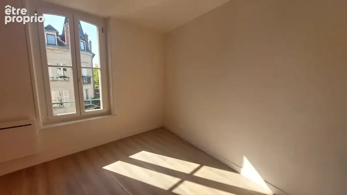 F5 avec 4 chambres, rénové, rue Félix Faure - photo 6