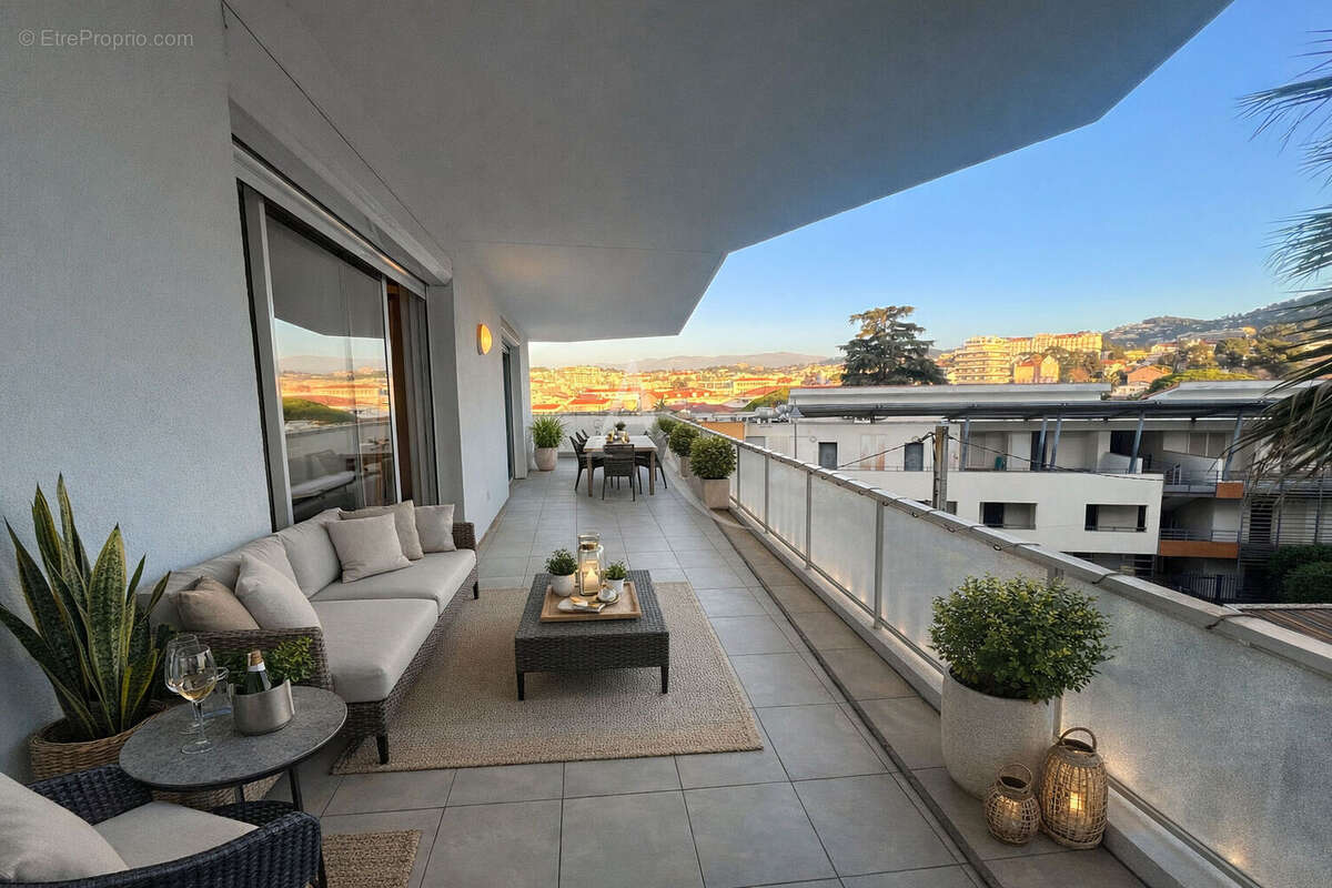 Appartement à CANNES