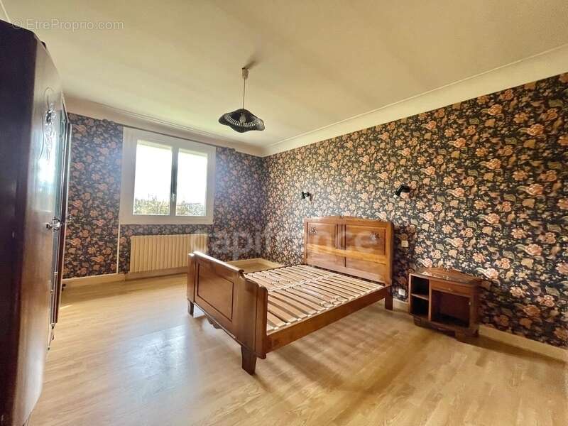 Maison à JUGEALS-NAZARETH