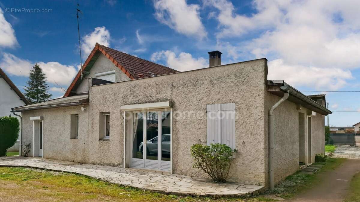 Maison 155 m² – 3 chambres – Terrain 800 m² – Hauterive proche Vichy - photo 2