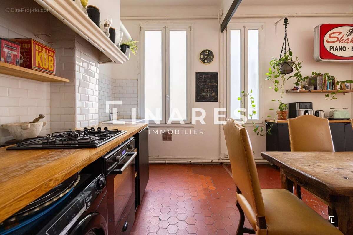 Appartement à MARSEILLE-1E