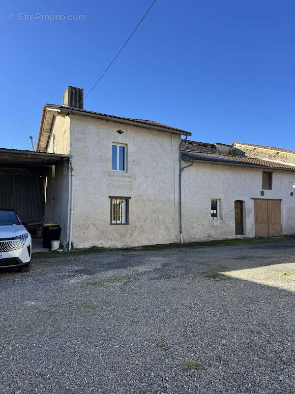 Maison à PILLAC
