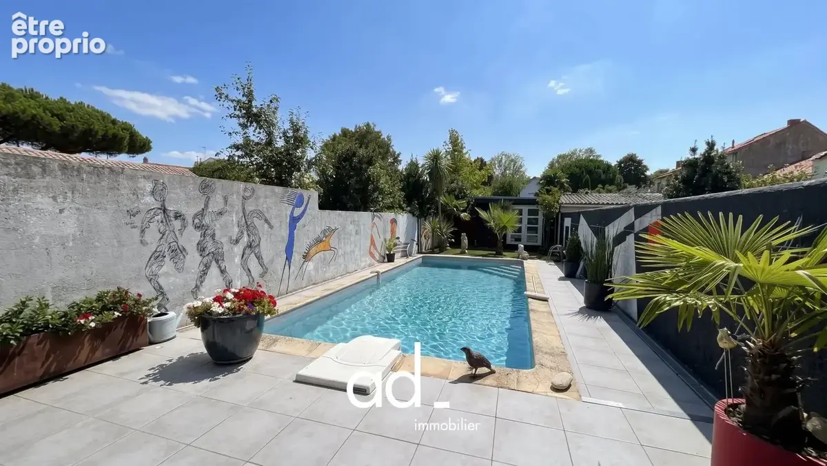 Maison 4 pièces 145 m² à vendre à La Rochelle (17000) - photo 2