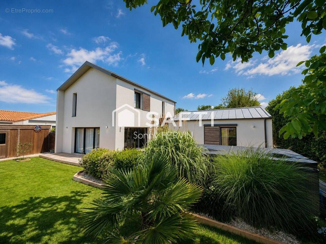 Photo 1 - Maison à TALMONT-SAINT-HILAIRE