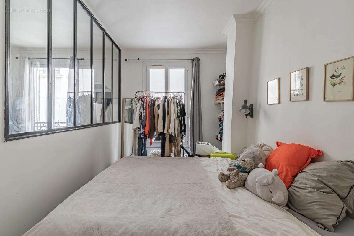 Appartement à PARIS-18E