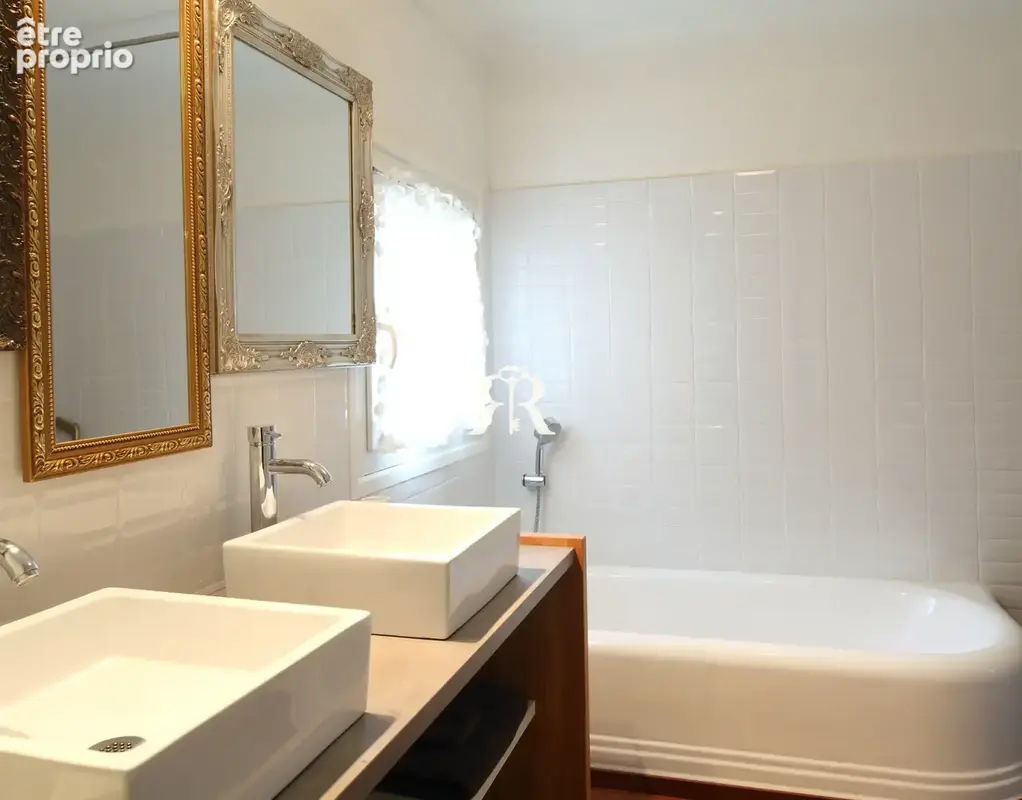 La Demeure d'Alfred   Ensemble immobilier, une maison d'habitation et une maison de maître avec 2 gîtes de cha - photo 12