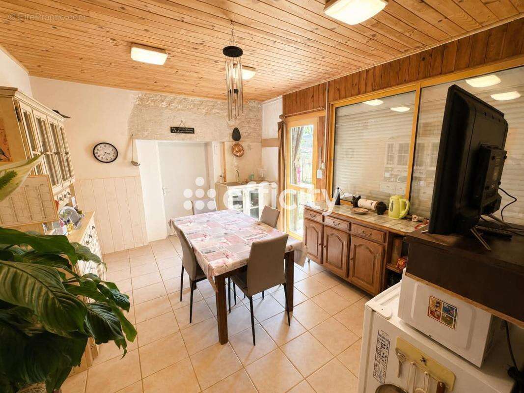 Maison 140 m² à Aulnay  - photo 5