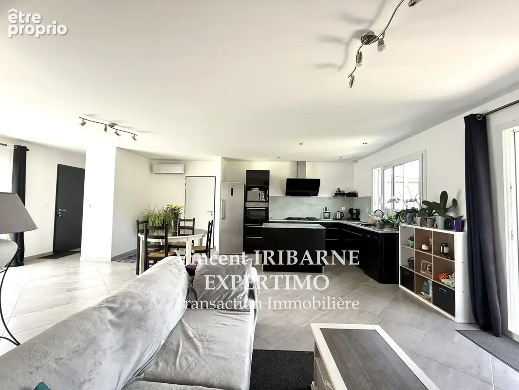 Maison de Plain-Pied, 3 Chambres, Garage et Jardin - photo 7