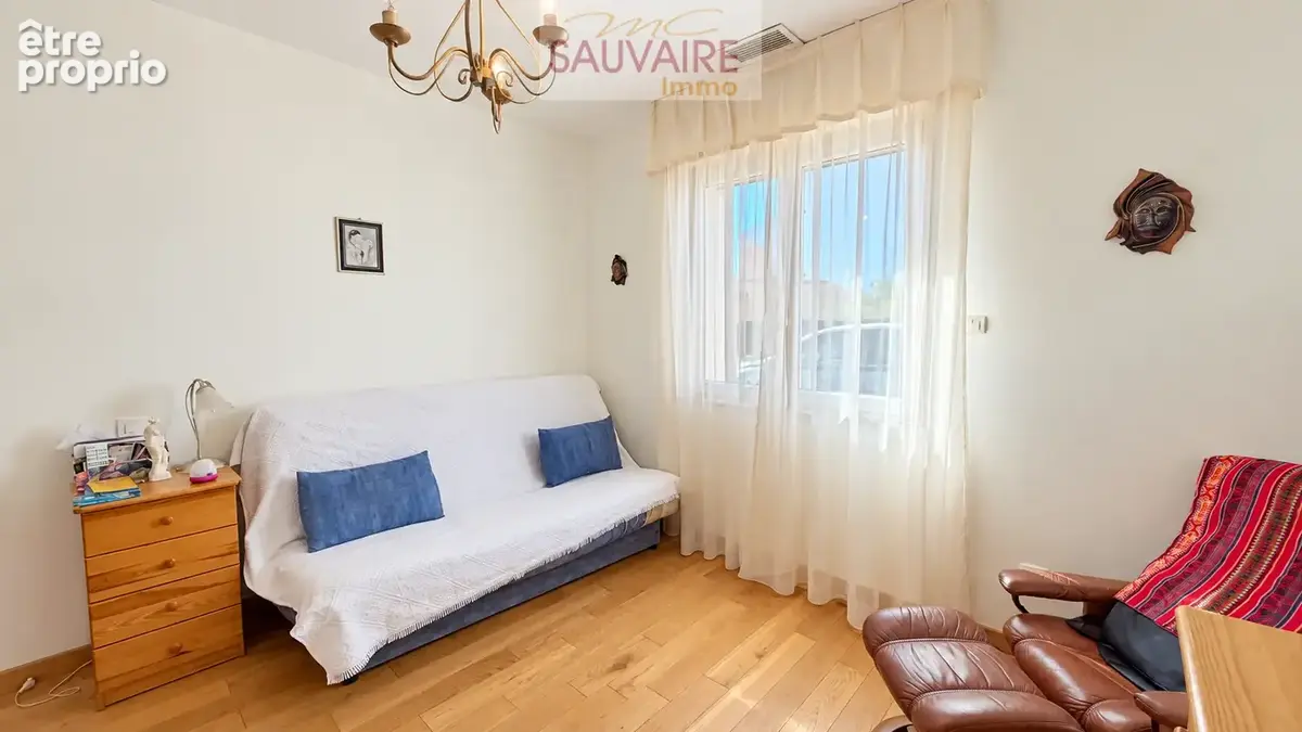 Belle maison de ville 217 m2   Grands volumes et espaces indépendants - photo 10