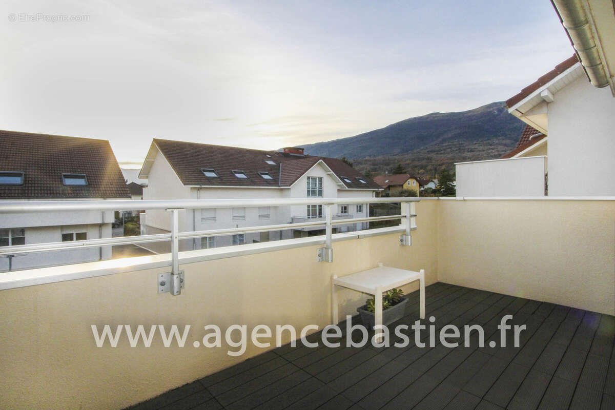 Appartement à THOIRY