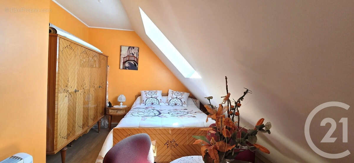 Maison à SAINT-PIERRE-DE-VARENNES