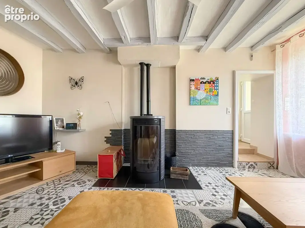 Maison à vendre à Beaulieu sur Layon avec trois chambres et garage - photo 4