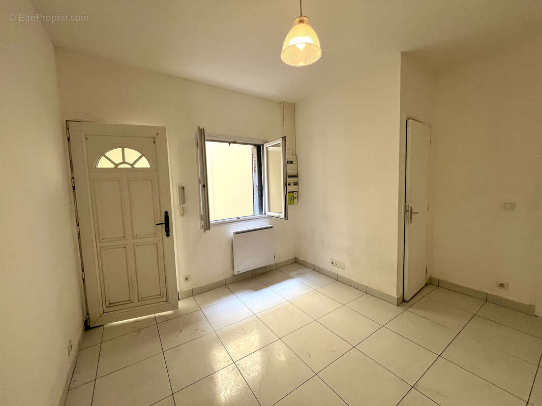 Appartement à SARTROUVILLE