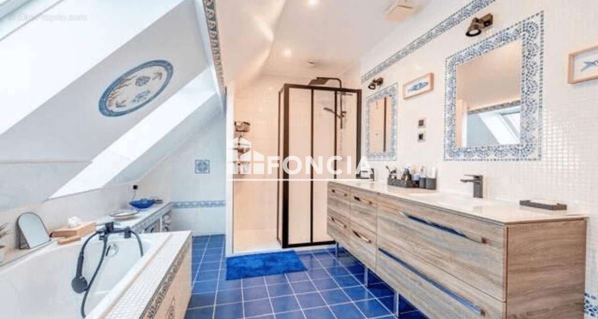 Maison à CARRIERES-SUR-SEINE