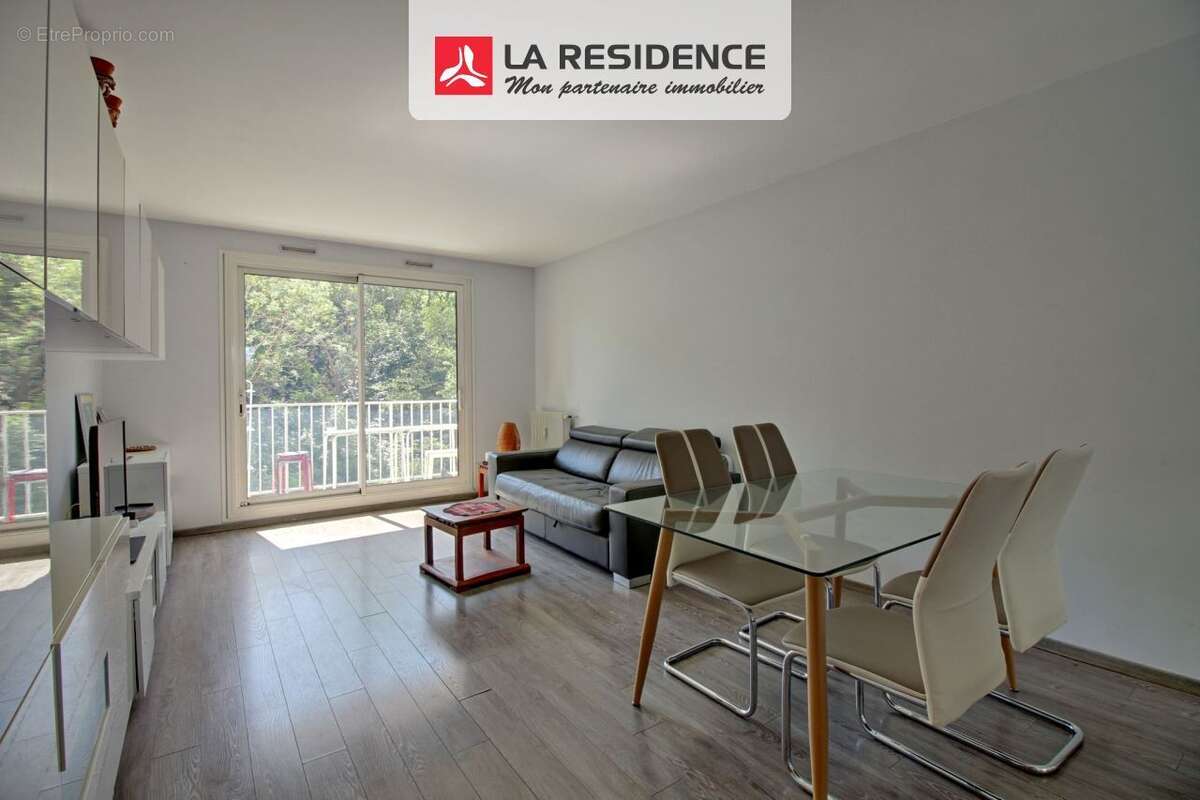 Appartement 72 m² à Poissy  - photo 2