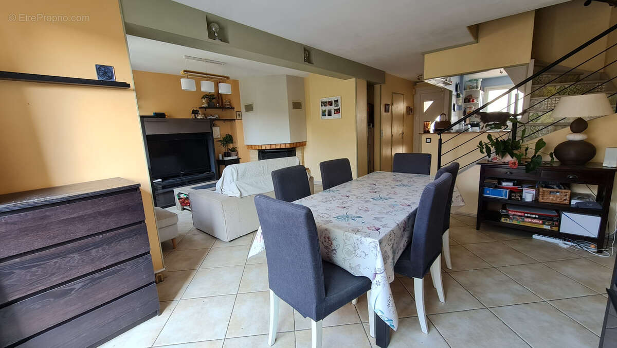 Maison à BURES-SUR-YVETTE