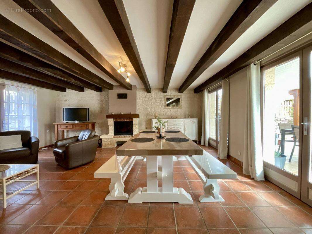 Maison à SALVAGNAC-CAJARC