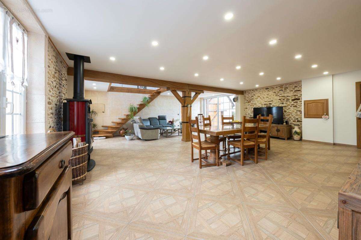 Longère de prestige au charme intemporel 350m2 habitable - photo 5