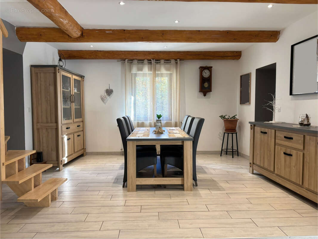 Maison à SAINT-ROMAN-DE-CODIERES