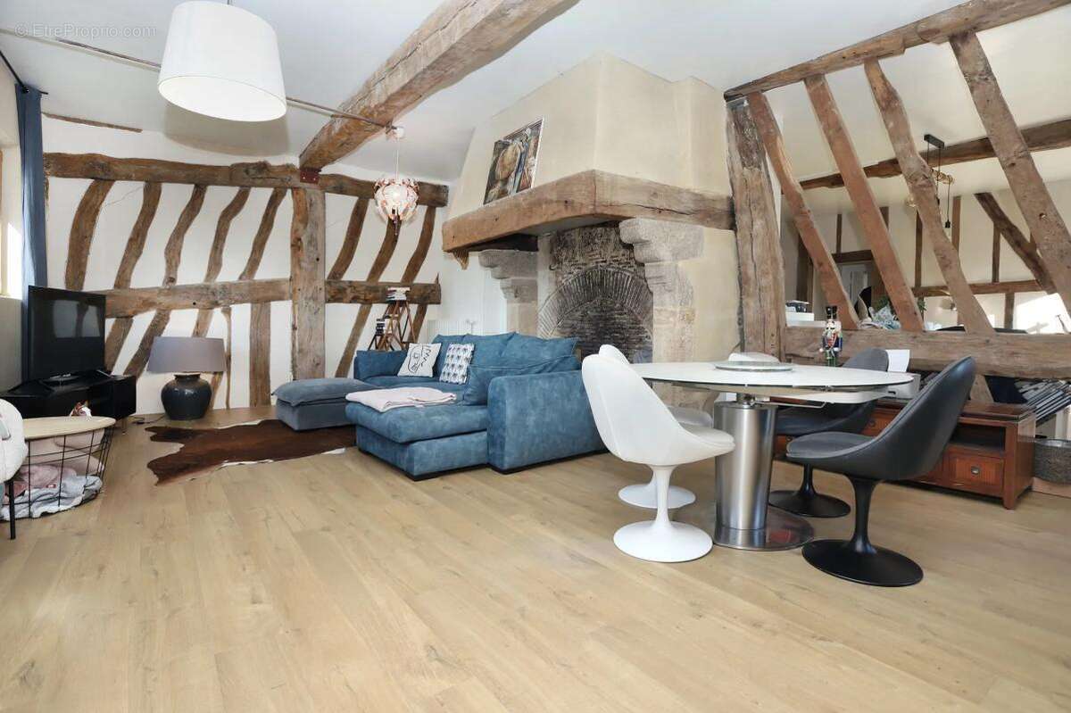 Appartement à MELESSE