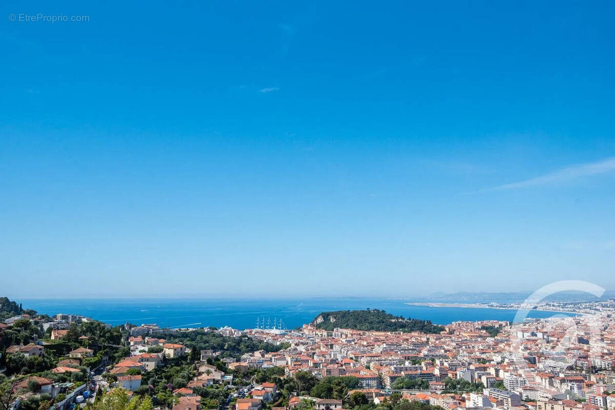 Appartement à VILLEFRANCHE-SUR-MER